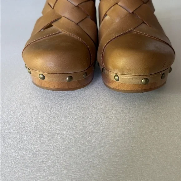 Korks by Kork Ease Platform Clogs Sandals in Washed Tan Buckle Studs Size 7 - Picture 4 of 10